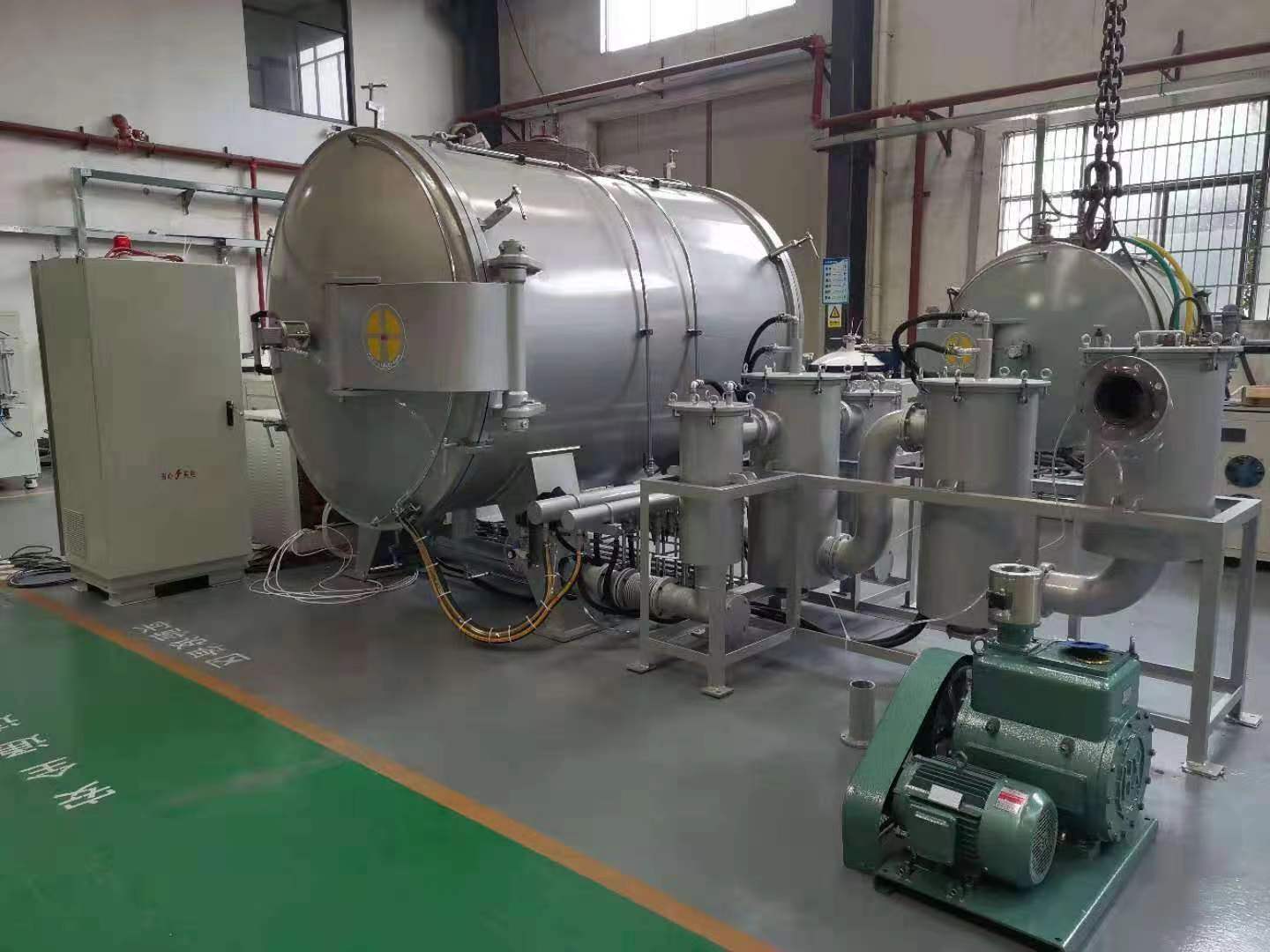 750*750*2000mm ，1600℃碳化爐出廠前調試